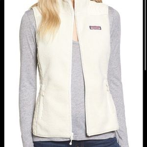 Vineyard vines cream vest